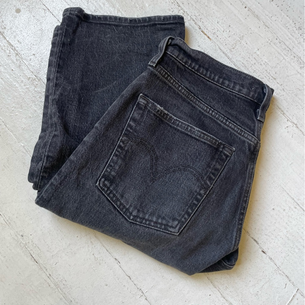 Levi’s ribcage in washed black size 29